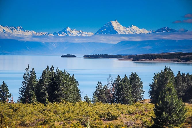 Aoraki Mount Cook reflected in the turquoise waters of Lake Pukaki in New Zealand&rsquo;s South Island