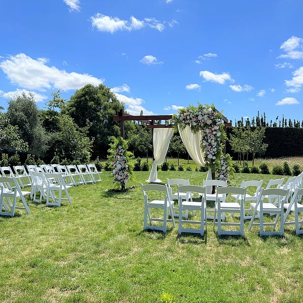 Markovina Estate Cherry Blossom Round Ceremony