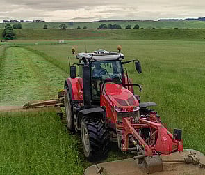 Massey Ferguson 8700 Tractor