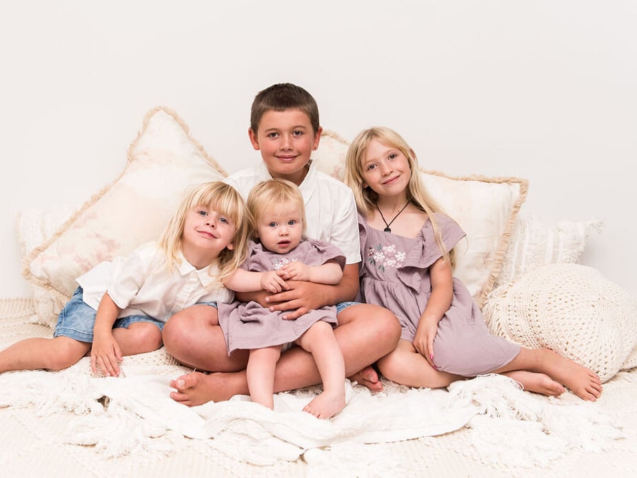 Family 1st Birthday photoshoot.  Siblings.  Studio photoshoot.  Tauranga Photographer.  Tauranga Family Photographer.  Papamoa Family Photographer.  Family.  Bay of Plenty Photographer.