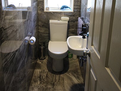NZRENO Longford Park bathroom renovation toilet