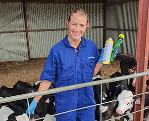 Jo vet at Global Veterinary Services 