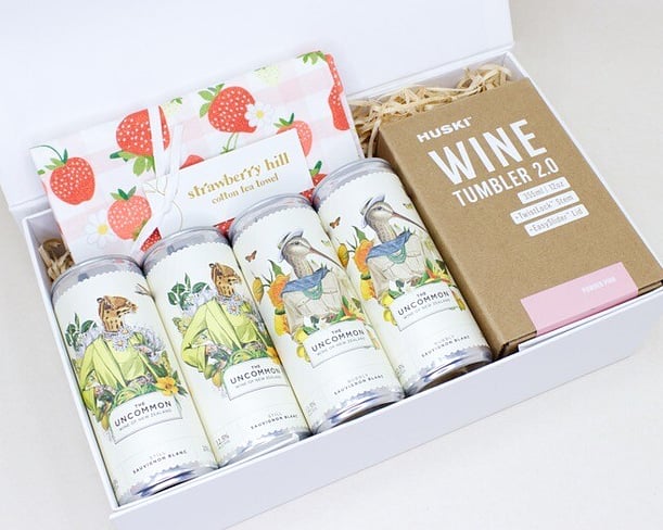 NZ WINE CANS, TUMBLER AND TEATOWEL