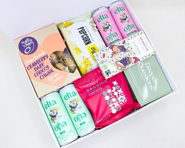 NZ CARD GAME, NON ALCOHOLIC COCKTAILS, AND POPCORN