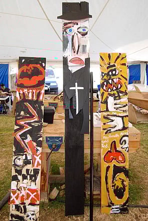 Work By Don RātanaPhoto Linley Logan