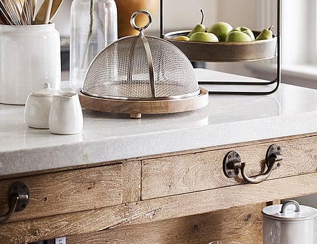 ENTERTAINING & SERVEWARE