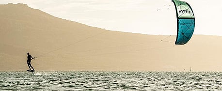 kite-foil-lesson-assault-boardriding-centre