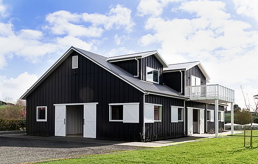 Newbur Barn by Harrison Lane