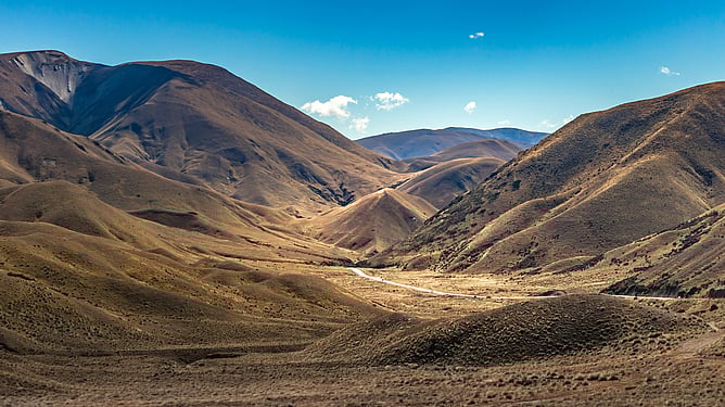 Lindi's Pass - brown rolling hills