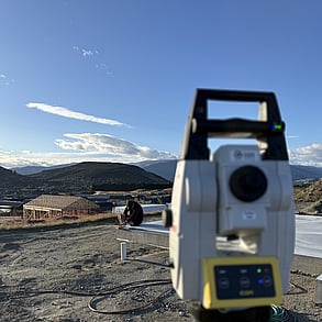 The PLS siteprint robot at work marking a building slab on site.