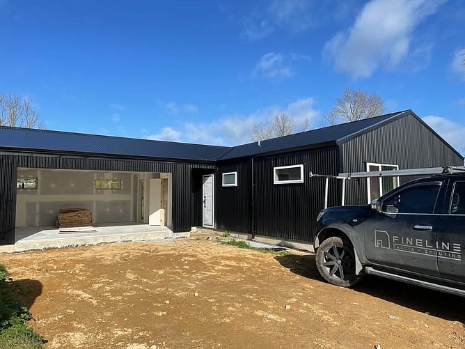 continuous spouting installation by Fine Line